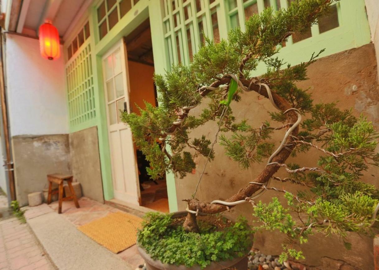 台南赤崁月樓tainan Moon House Inn Exterior photo